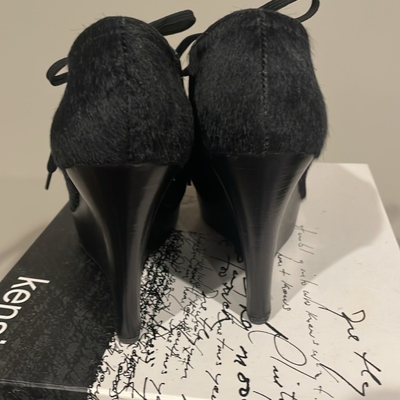 Platform booties - Picture 3 of 4